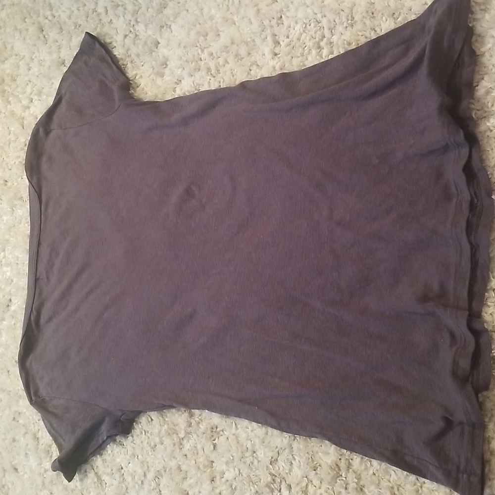 Sparkly tee 3/$30 - Picture 4 of 8